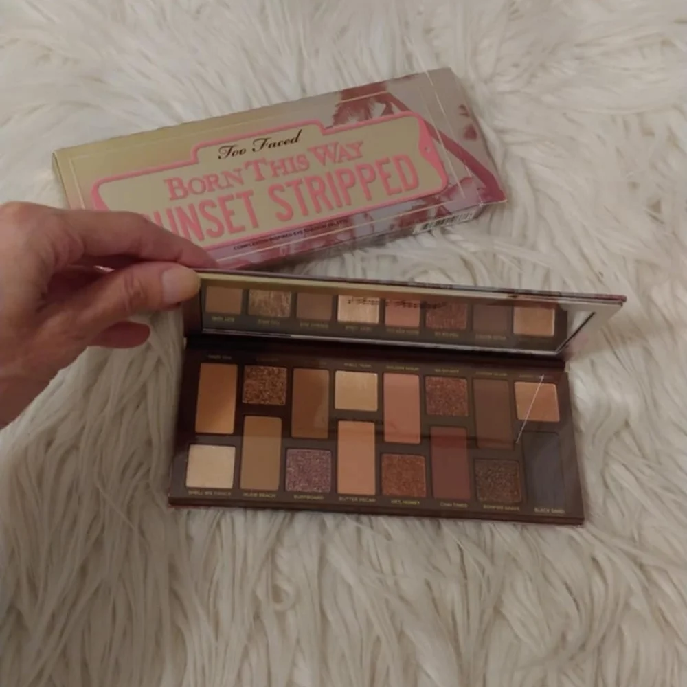 💖FIRM! NWT TOO FACED BORN THIS WAY SUNSET STRIPPED EYESHADOW PALATTE (DISCONTIN